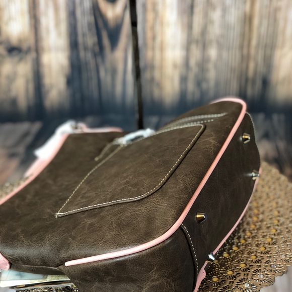 Montana West Concho Concealed Handgun Hobo - Picture 4 of 5